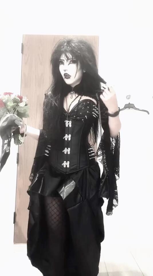‘Teen Mom’ Alum Farrah Abraham’s Daughter Sophia Goes Full Goth for ...