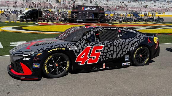 Tyler Reddick's first win in 23 races came at Phoenix in a 23XI Toyota and left six drivers within 56 points