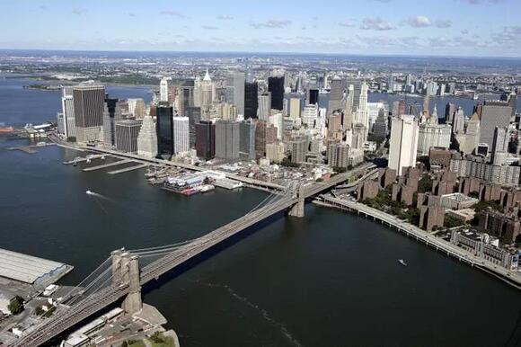 Man Jumps Off Brooklyn Bridge Tower, And Survives - NewsBreak