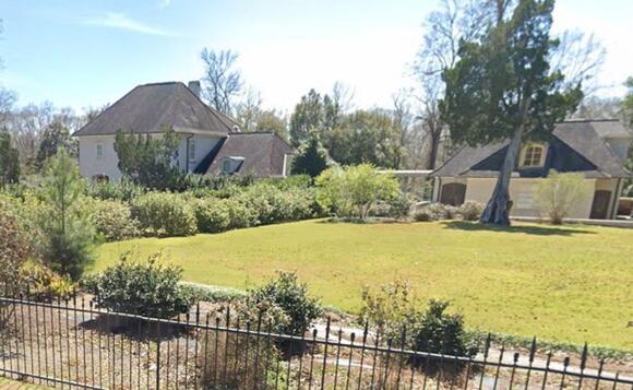 Nick Saban’s Old Home in Baton Rouge is For Sale - NewsBreak
