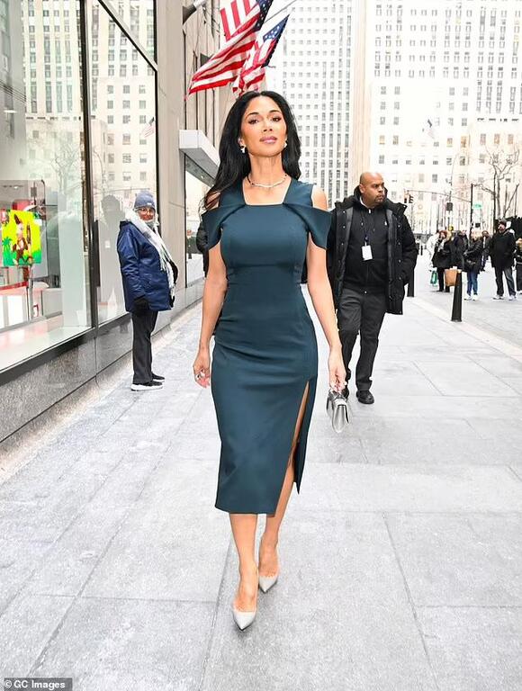 nicole scherzinger green dress Nicole Scherzinger stuns in sexy green dress as she steps out in freezing  New York City