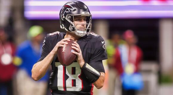 Veteran QB Emerges As Favorite To Replace J.J. McCarthy In Minnesota - NewsBreak