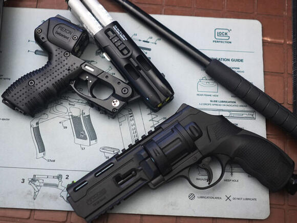 Self-Defence Weapons Sales Surge in Paris Ahead of Anticipated ‘Act II’ Riots on Saturday