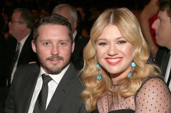 Kelly Clarkson shares update on her kids after dad Brandon Blackstock's ...
