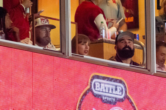 What The F**K Is Wrong With You?” – Jason Kelce Reveals How He Was Totally  Embarrassed By Taylor Swift At Cincinnati Bearcats Game [VIDEO] - NewsBreak