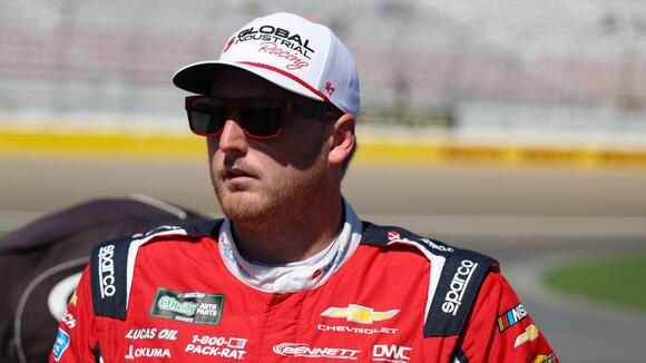 Longtime Sponsor Makes Cup Leap With Austin Hill - NewsBreak