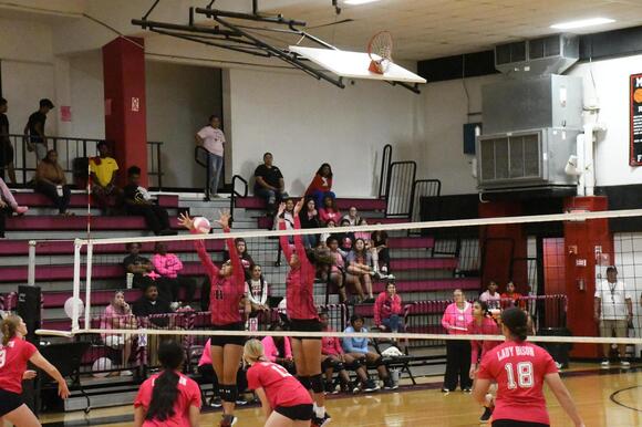 Mexia wins 3-0 at home over Buffalo