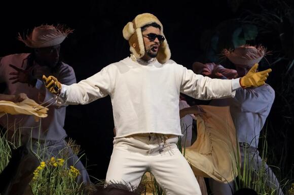 Fans launch petition to replace Bad Bunny with renowned 'King of Country' George  Strait for Super Bowl halftime show - NewsBreak