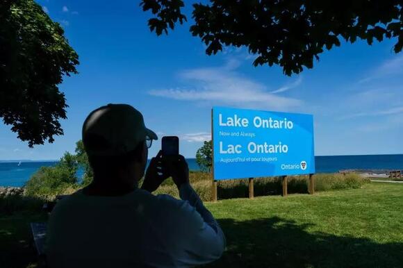 'Canadian Moment': Band Turns 'Lake Ontario' Into Battle Cry - NewsBreak