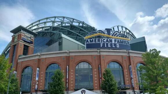 Rays-Brewers will produce a first-time champ, and maybe the first all-indoor World Series