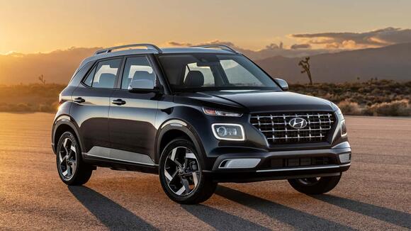 10 SUVs That Get 30 MPG Without Hybrid Power - NewsBreak