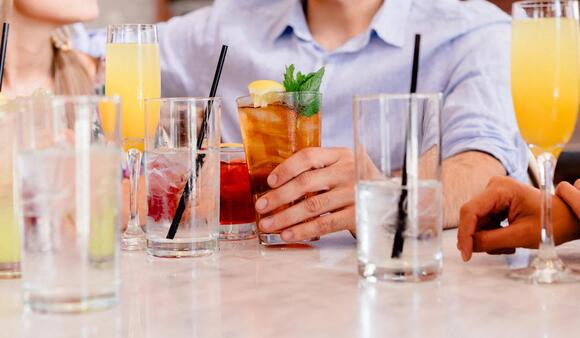 25 Drink Package Rules Worth Knowing Before Sailing - NewsBreak