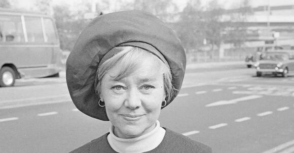 Stars We&rsquo;ve Lost: 7 Celebrities and Singers Who Have Died in the First