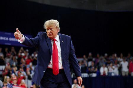 Trump campaigns in Michigan a day after Obama rallies Democrats
