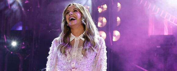 Carly Pearce Takes Unexpected Ambulance Ride After VOA Country Music  Festival Performance - NewsBreak