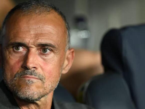 Ex-United coach Benni McCarthy name drops the perfect Carrick replacement at Man United