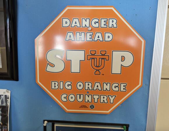 19 Dumb, Misleading, Or Inappropriate Designs That Businesses Clearly ...