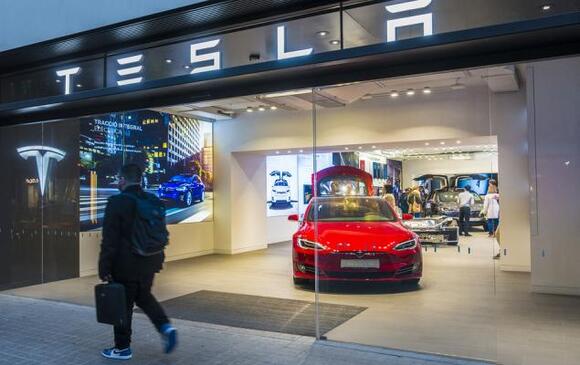 Zacks Investment Ideas feature highlights: Tesla and SpaceX