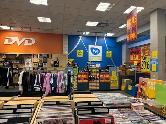 Another Store Is Closing at Lansing Mall, and the Shelves Are for Sale ...