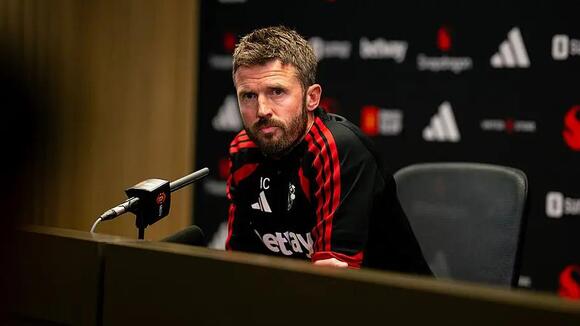 Michael Carrick Speaks for Six Minutes Straight to Kick Off Strange Man Utd Press Conference