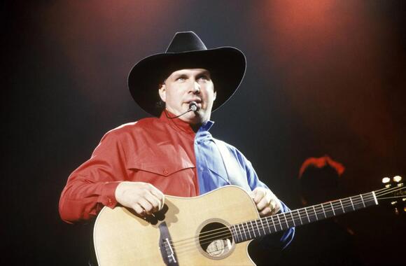 Why did Garth Brooks took a break from music? Career history explored ...