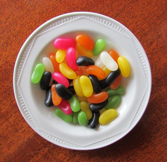 This candy reign supreme as America’s top Halloween candy. Do You Agree ...