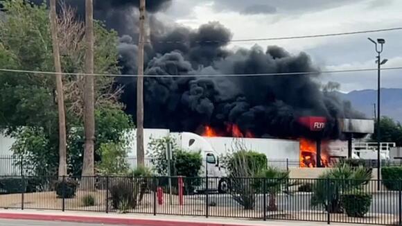 Firefighters contain fire that engulfed two big rigs at Thousand Palms ...