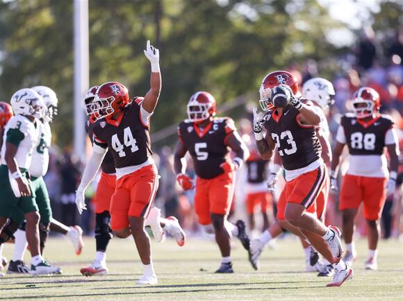 BGSU football's defensive line providing bright spot amid winless start ...
