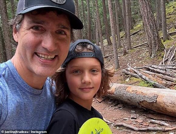 Inside Justins Divorce Makeover Bold Reinvention Unfolds