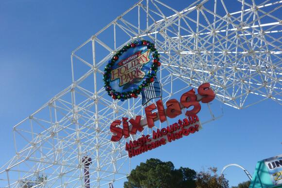 First Cartoon Anniversary: 17 Theme Park Attractions Based on Cartoons ...