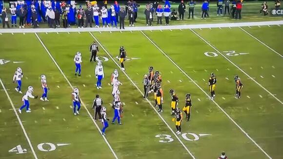 Tony Romo Made An Embarrassing Blunder On Live TV During Bills-Steelers Game [VIDEO] - NewsBreak