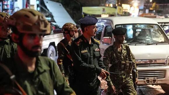 Houthi missile strike on Yemen camp kills 73 security recruits, local authorities say