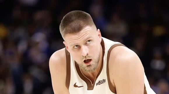 Warriors Could Target $112 Million Star in Kristaps Porzingis Trade