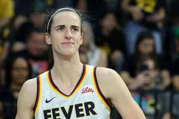 Iowa makes its feelings clear on Caitlin Clark's return with Indiana Fever  - NewsBreak