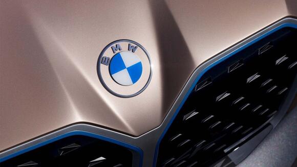 10 Car Brands That Built Aircraft Engines - NewsBreak