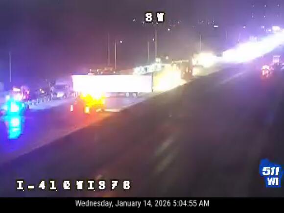 Northbound 41 lanes reopen near Oshkosh - NewsBreak