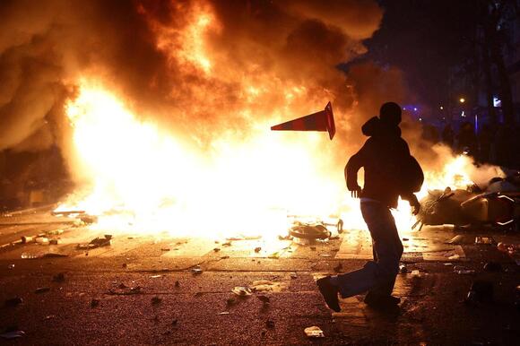 Angry lawyers and bewildered defendants: the fallout from fast-tracking French rioting cases