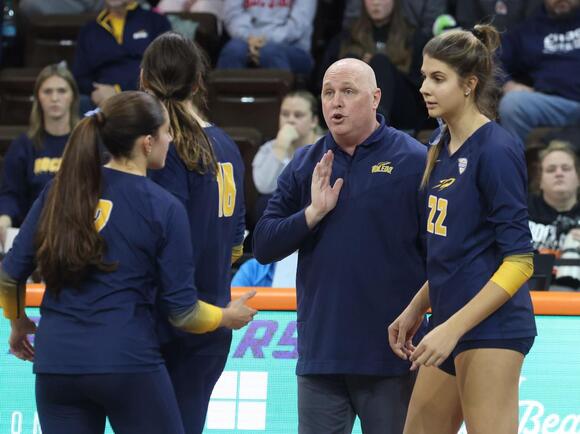 Toledo volleyball coach leaving for position with professional team ...