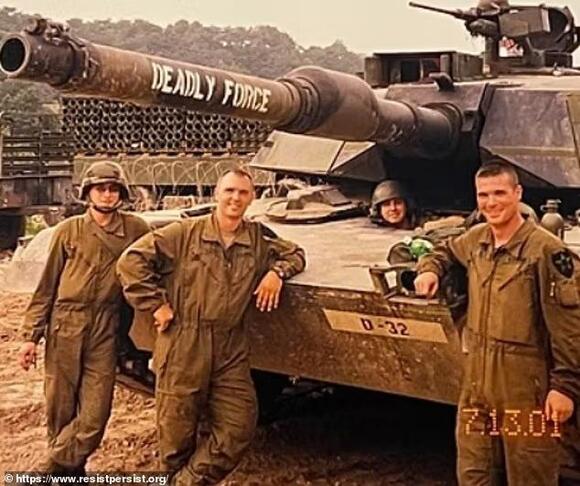 Veteran who burned the US flag 'looking forward' to Trump court ...