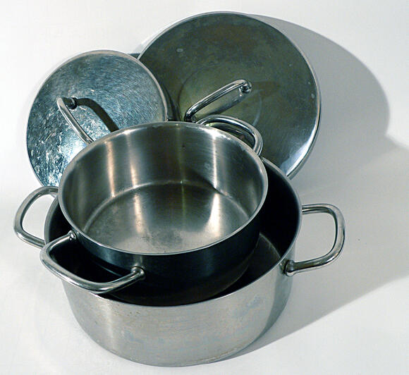 How to Season Aluminum Cookware: Expert Guide