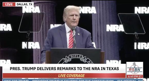 Trump Camp Says Lengthy Pause During NRA Speech Was For ‘Dramatic ...