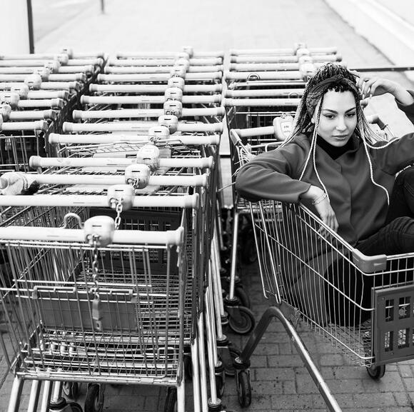 Shoppers Refused to Use the First Shopping Carts, So the Inventor Hired ...