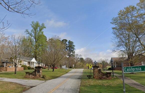 10 Secluded Neighborhoods Hidden in the Rolling Hills of South Carolina ...