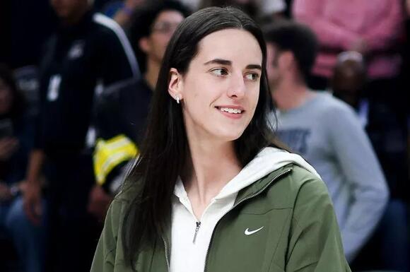 Nike makes major Caitlin Clark announcement after Angel Reese's Michael  Jordan comments - NewsBreak