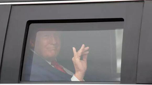 Spooked Trump now knows he's a cornered rat — and the walls are closing ...