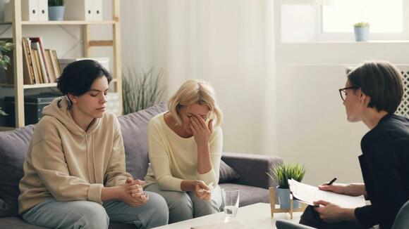Social Security for Divorced Spouses: The 10-Year Rule - NewsBreak