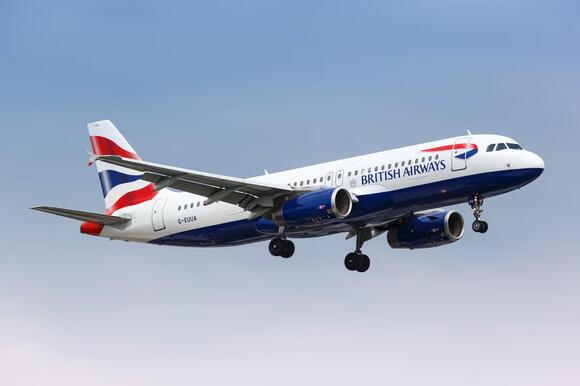 British Airways flight forced to land at Gatwick after missing Heathrow ...