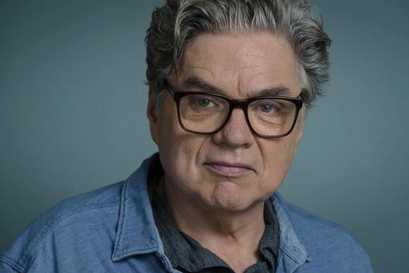 How Oliver Platt moonlights on ‘The Bear,’ while still clocking in at ...