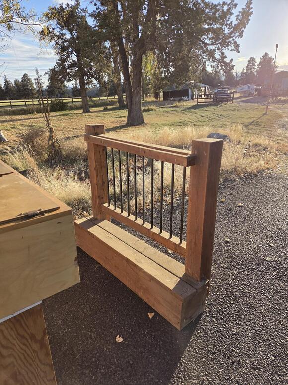 🎁 Freebies Up for Grabs in Bend — Furniture & More - NewsBreak