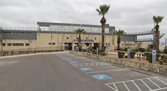 Texas’s Largest High School Football Stadiums to See - NewsBreak